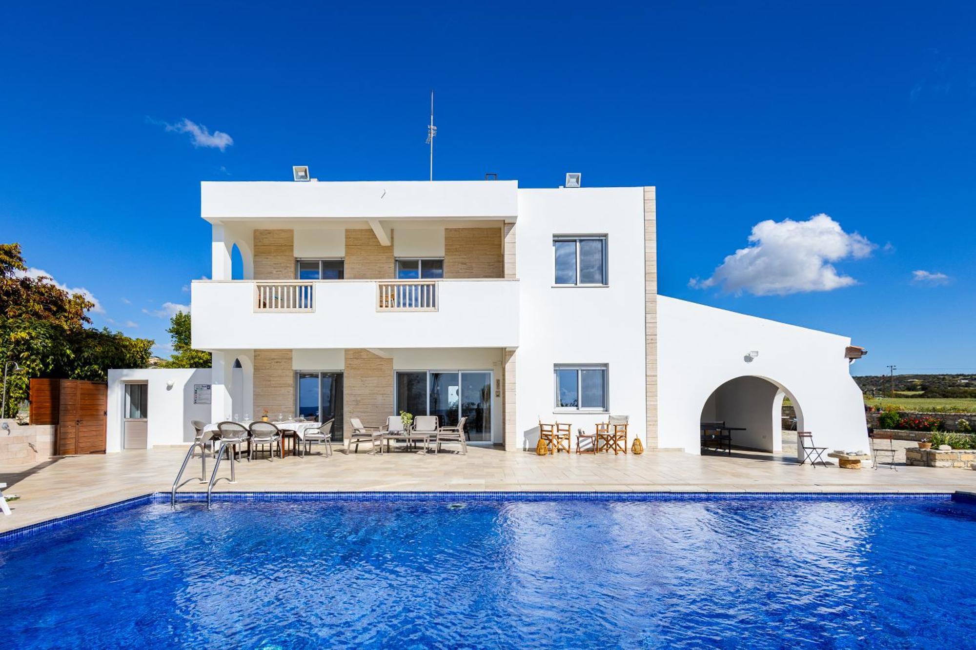 Villa Chrysta Agios Theodoros Exteriör bild